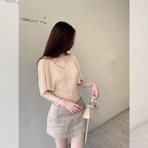 纯欲辣妹针织衫短袖t恤女夏季韩系设计感蝙蝠袖修身收腰显瘦上衣