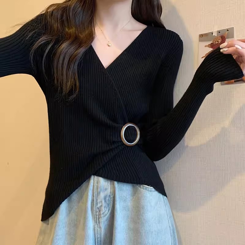 v领修身洋气别致独特毛衣女秋冬