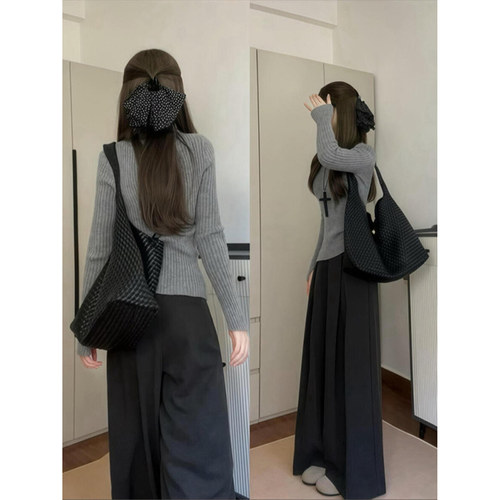 秋冬美式辣妹v领修身收腰长袖打底针织衫上衣高级感灰色毛衣女士