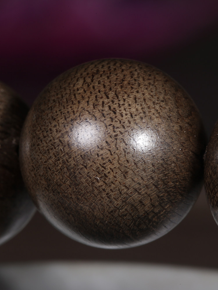 MU YI TANG BAO  하이난 오래된 소재 침향 팔찌 108 남성과 여성의 나무 부처님 비즈 팔찌 천연 묵주