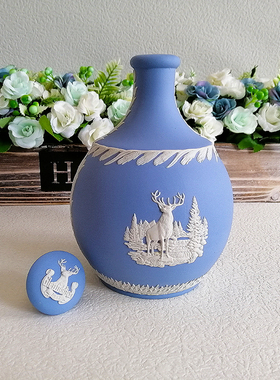 英国wedgwood小鹿浮雕酒瓶花瓶欧式珍藏版家居复古风台面插花摆件
