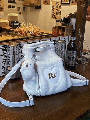 爱心小狗毛绒可爱双肩包