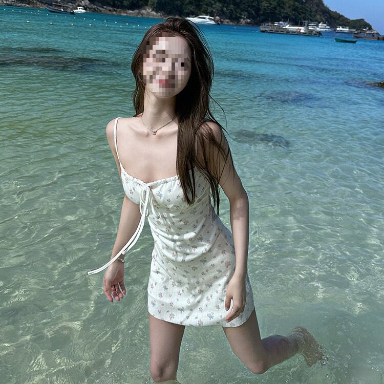 2026夏季新款海边度假风伊甸春园 少女感碎花针织吊带修身连衣裙