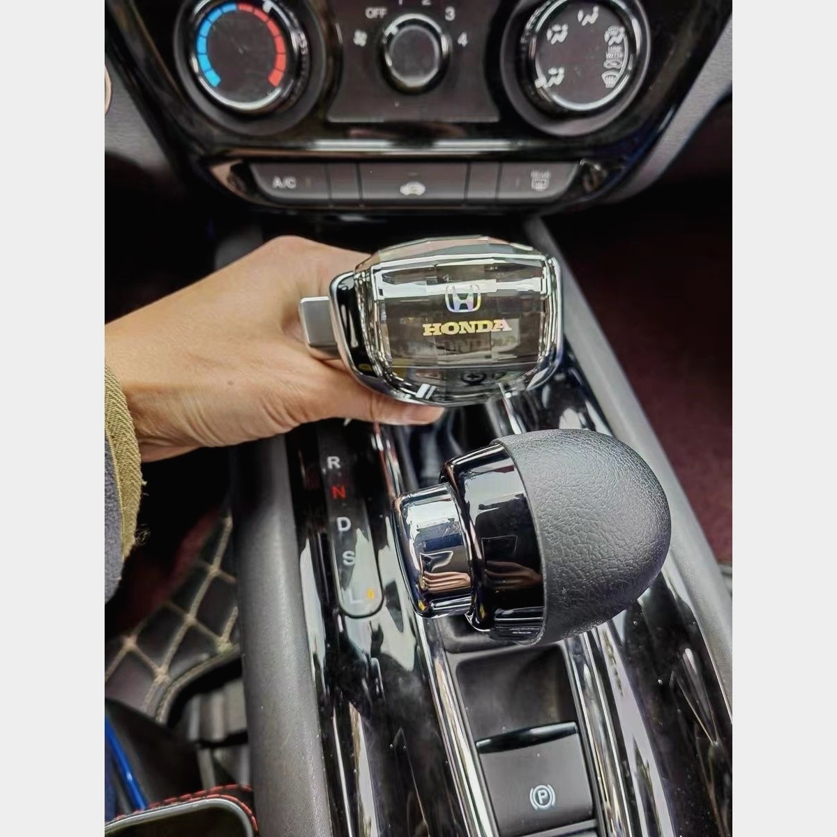 适用15-23款本田缤智XRV