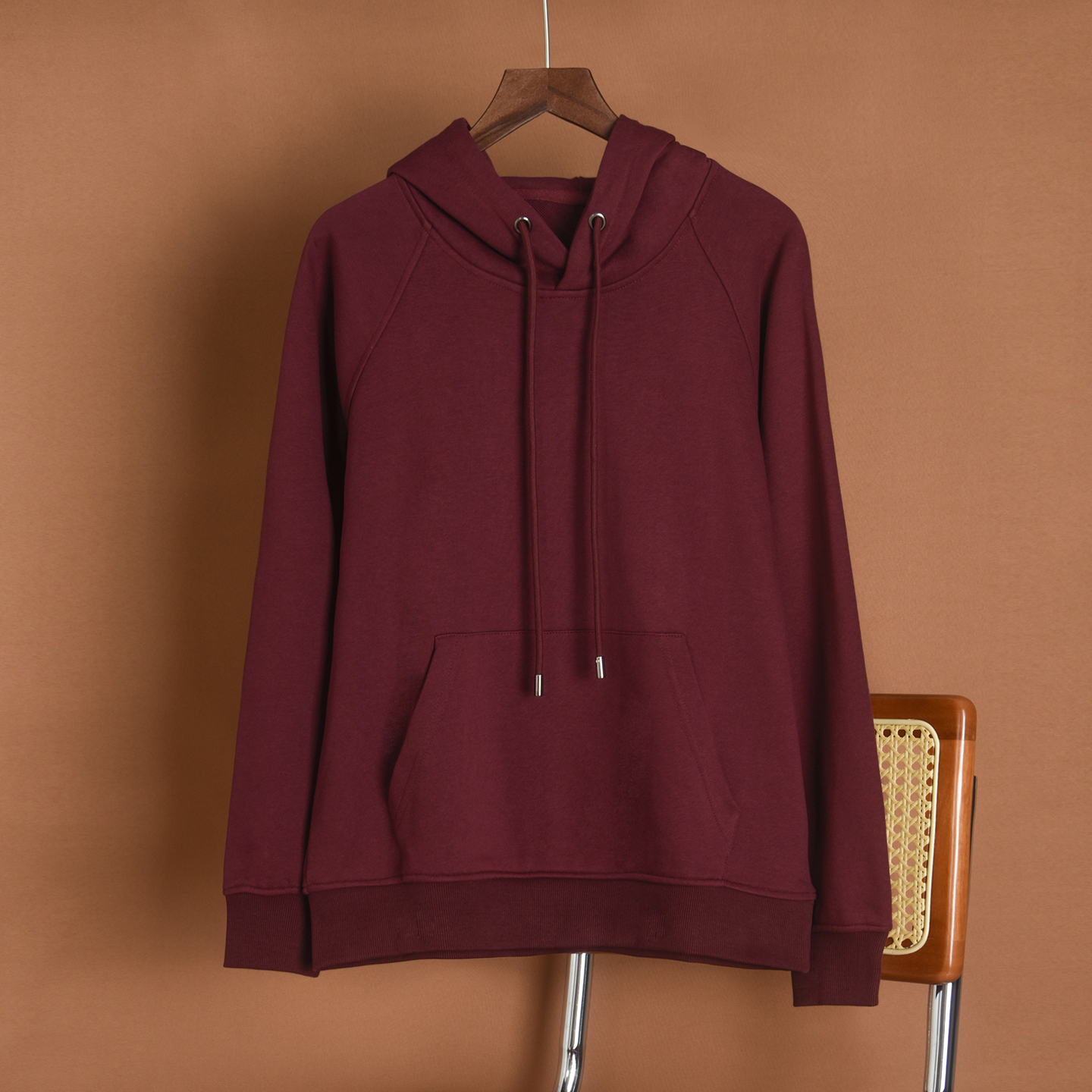 2025新款今年流行爆款卫衣女插肩袖宽松纯色打底秋冬加绒连帽上衣