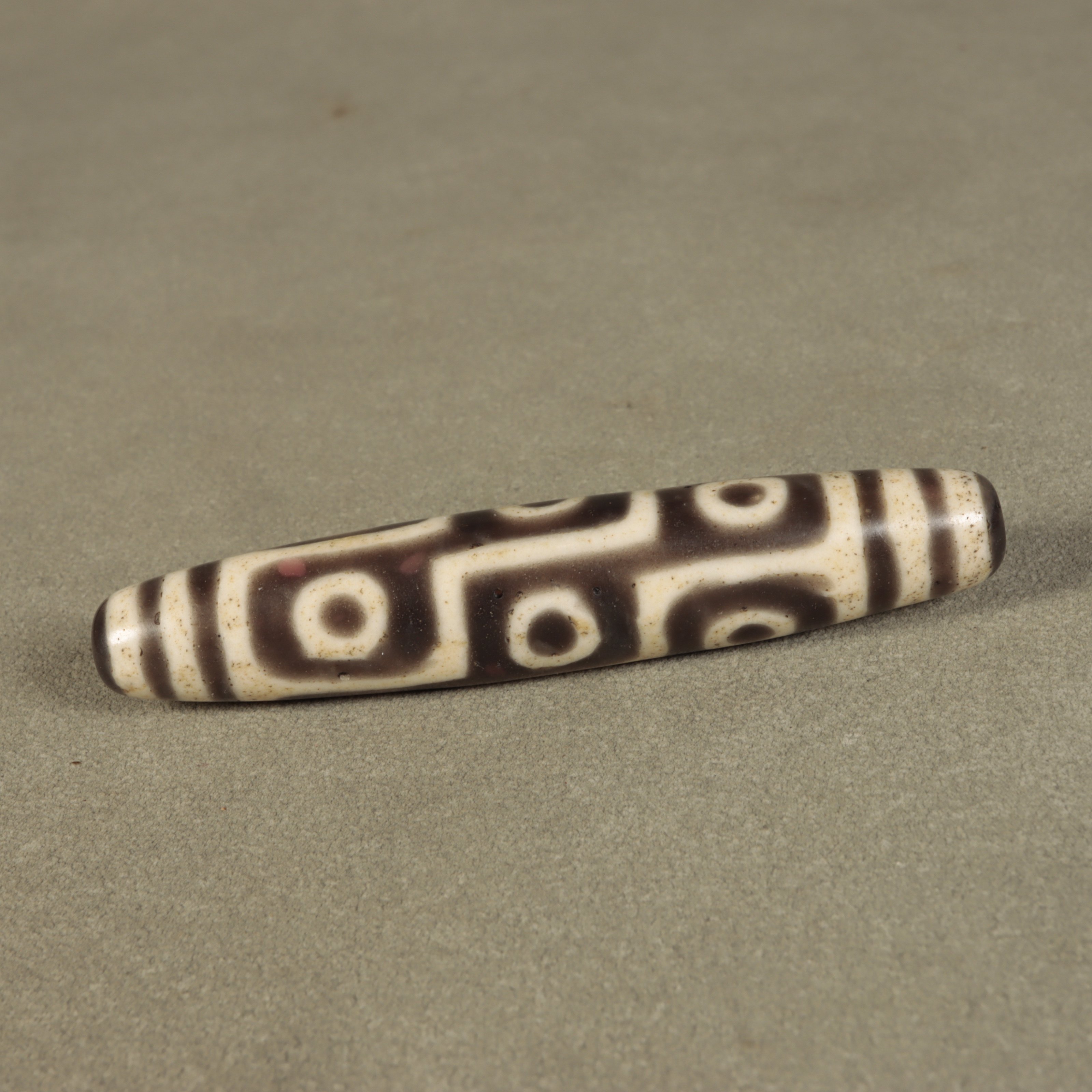 〓老〓清代精品西藏老料器九眼天珠黑白分明两眼天珠佛珠手串,饰品/流行首饰/时尚饰品新,其他DIY饰品配件,淘宝优惠券,粉丝福利购,淘宝优惠卷