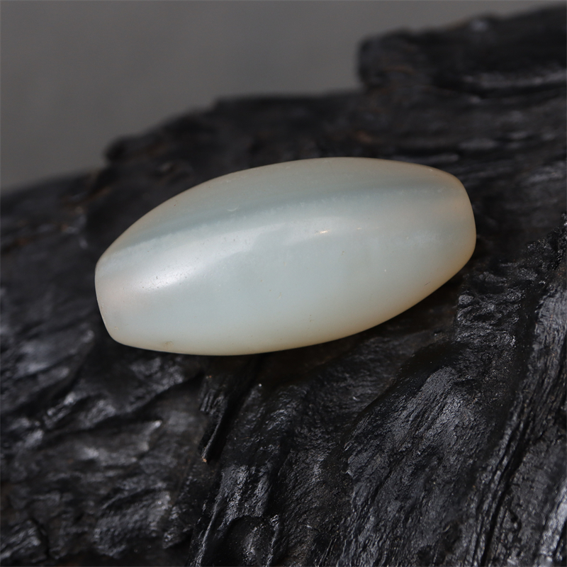 〓老〓西藏清代天然嫩色老玛瑙单珠藏式文玩项链锁骨珠手串配珠