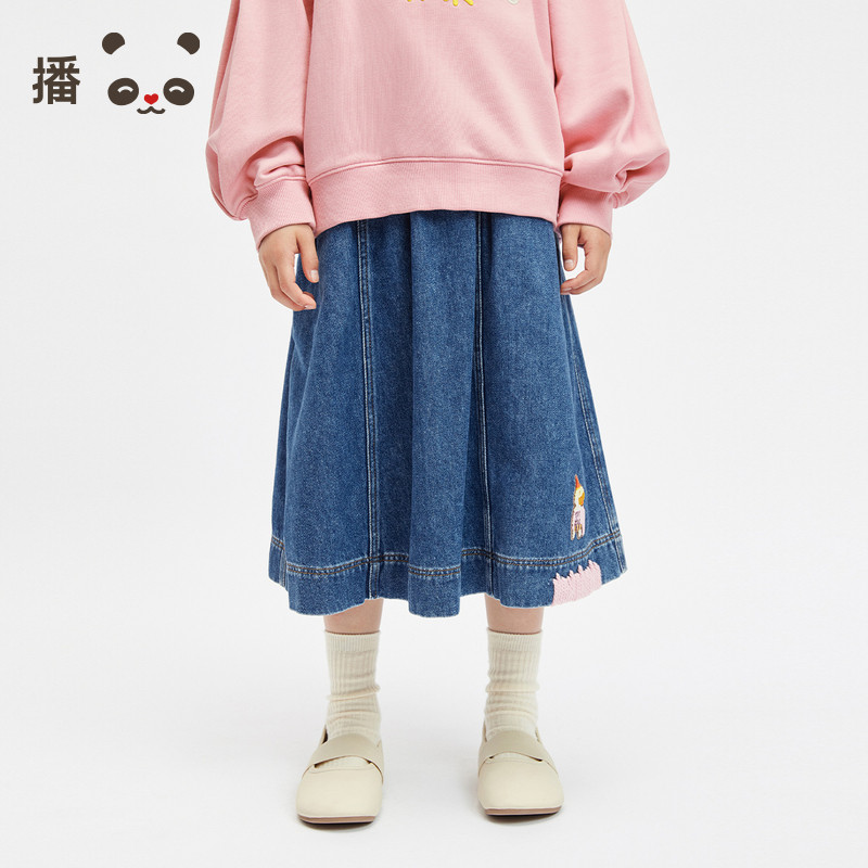 播broadcute童装女童半身裙牛仔简约印花过膝女孩A字裙子春夏季图片