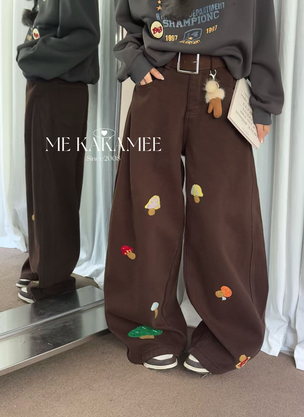 KAKAMEE冬新品复古洗水植绒蘑菇加绒显瘦牛仔裤配腰带公仔C0618