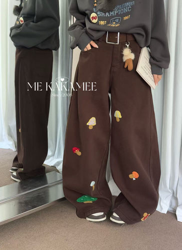 KAKAMEE冬新品复古洗水植绒蘑菇加绒显瘦牛仔裤配腰带公仔C0618