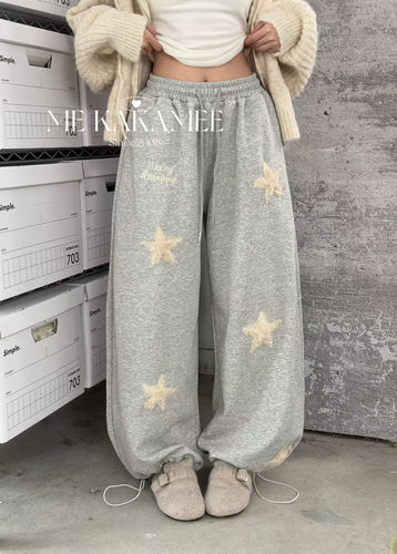 ME KAKAMEE冬新品甜酷毛绒绒星星刺绣宽松显瘦百搭休闲裤A3006