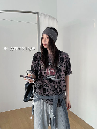 FISH YU秋新款美式复古数字白墨印花做旧斑点豹纹圆领短袖T恤