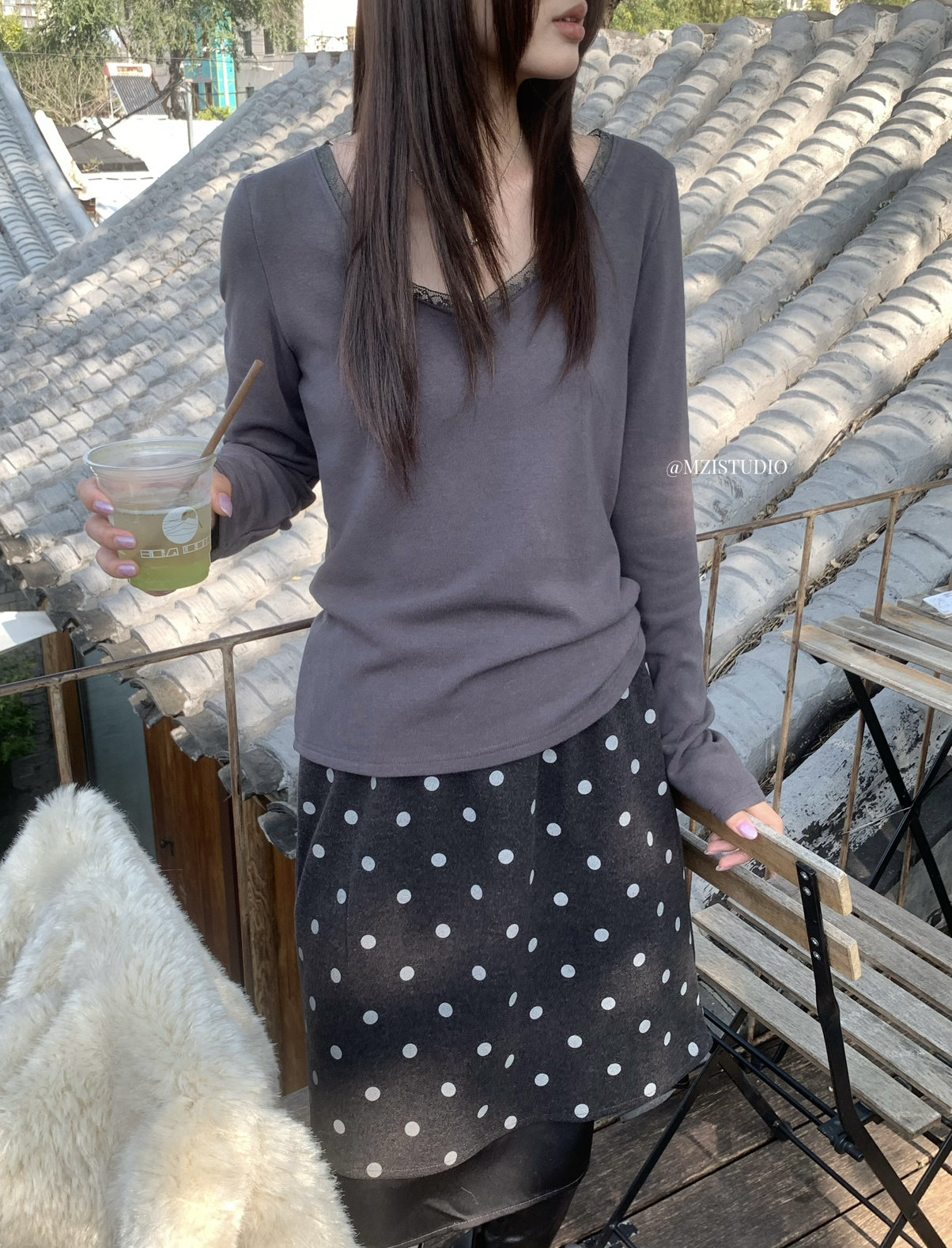 MZI STUDIO冬韩版磨毛蕾丝花边修身显瘦小女人套头长袖T恤 13635