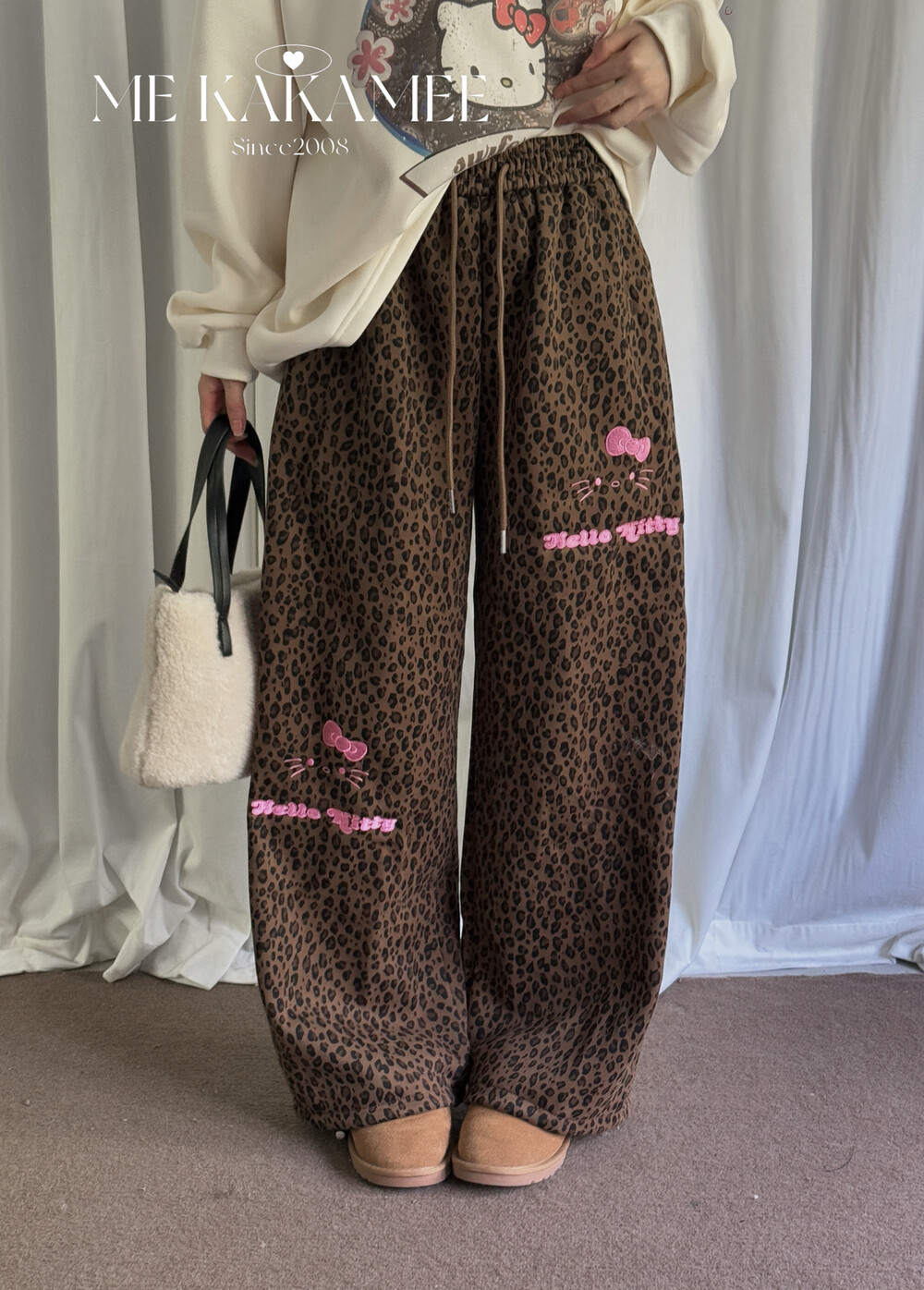 KAKAMEE冬新品重工KT猫刺绣豹纹加厚加绒阔腿显瘦休闲裤卫裤A3118