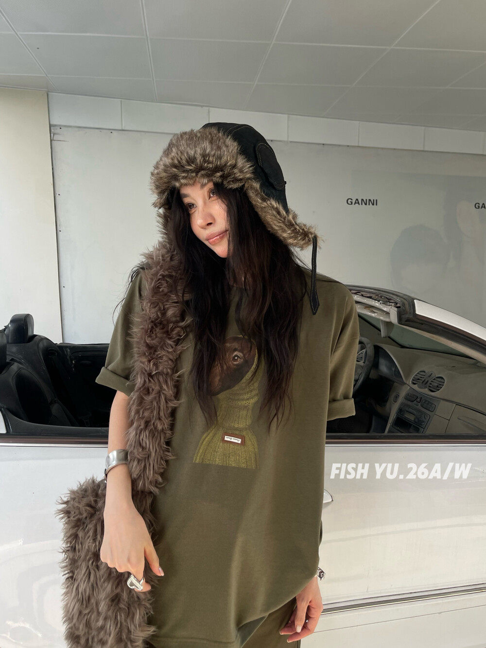 FISH YU秋新款美式小众复古毛衣腊肠狗印花宽松圆领大版短袖T恤
