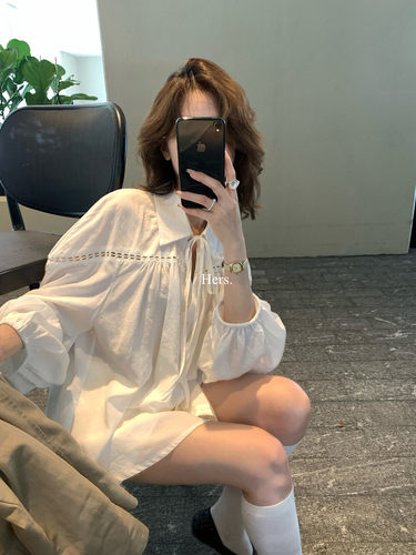 Hers2026早秋新款韩系简约百搭宽松显瘦刺绣衬衫上衣女