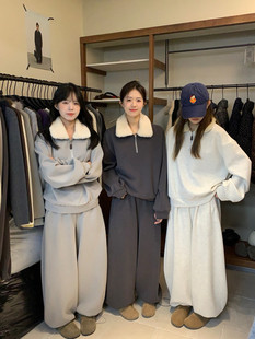 63829 两件套装 想象SAILORMOON毛领拼接加绒卫衣 松紧腰束脚卫裤