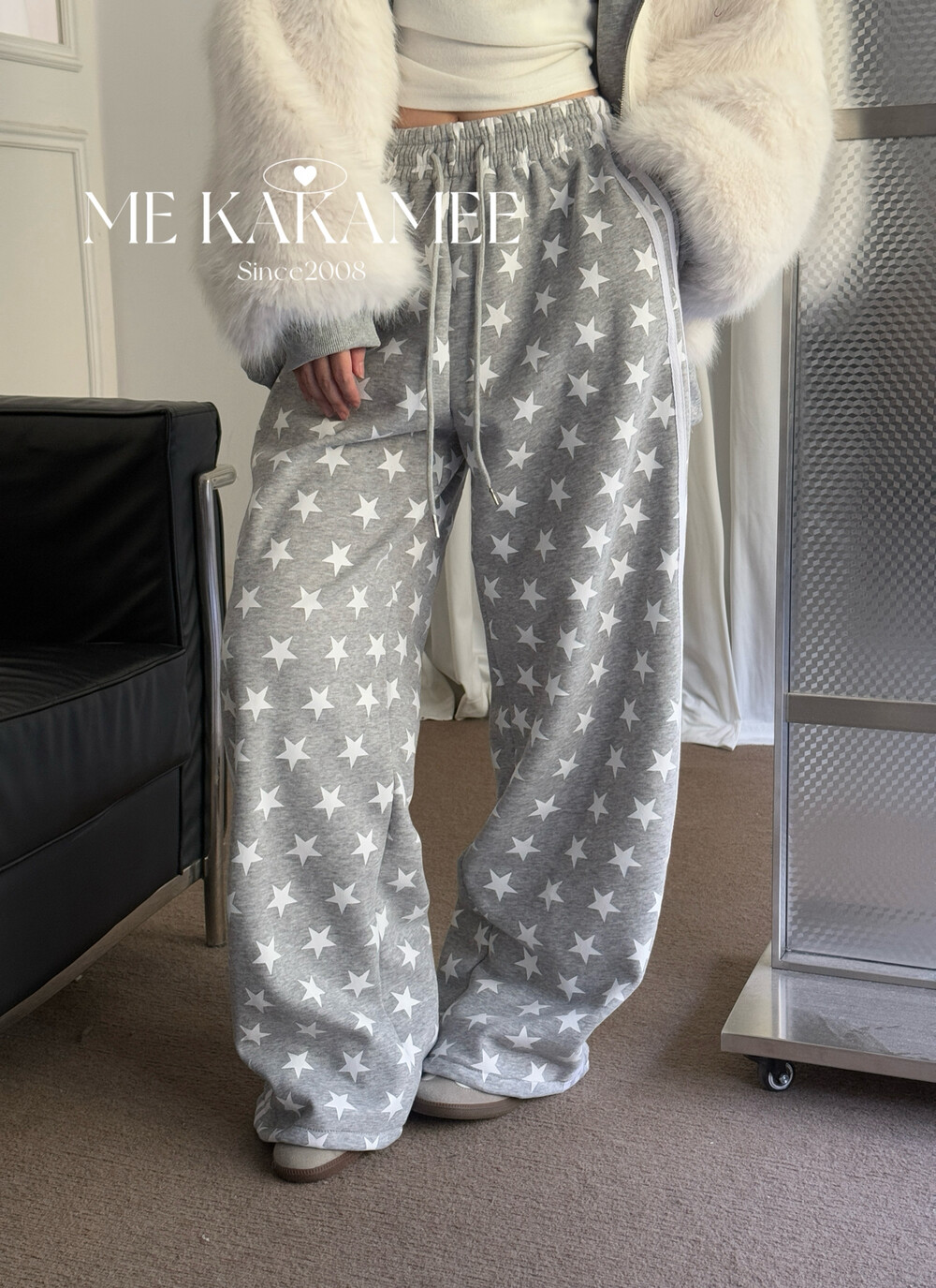 KAKAMEE冬新品甜酷满印星星拼接织带加厚加绒宽松百搭休闲裤A3207