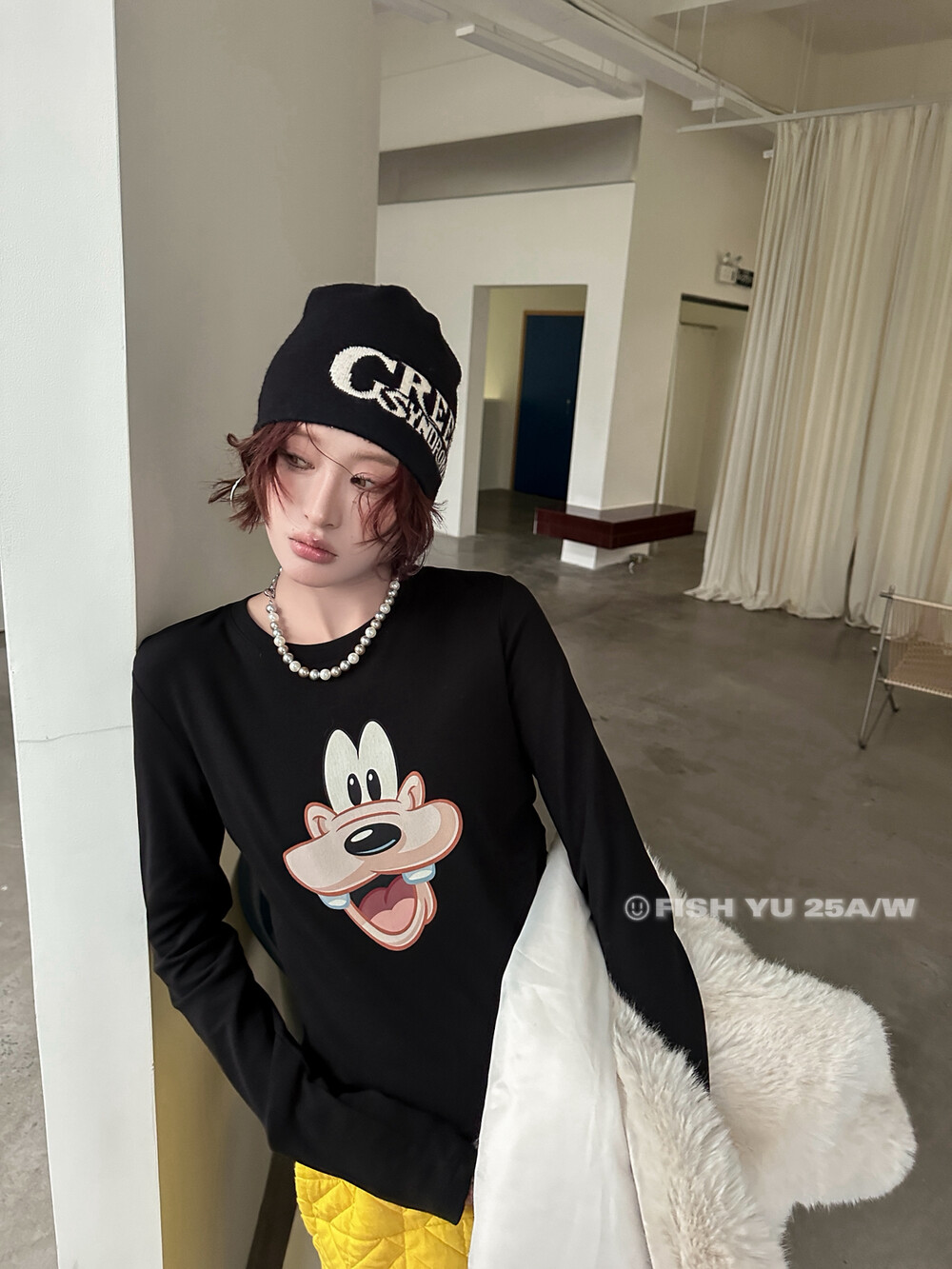 YU冬新款欧货卡通高飞印花正肩小版磨毛弹力打底衫长袖T恤25723