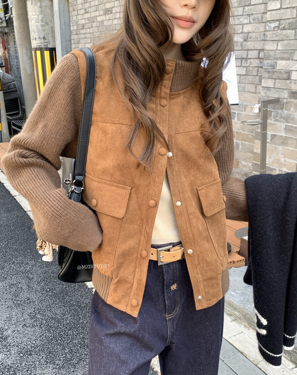 MZI STUDIO冬日麂皮拼接坑条针织立领间棉酷帅气质夹克外套129052