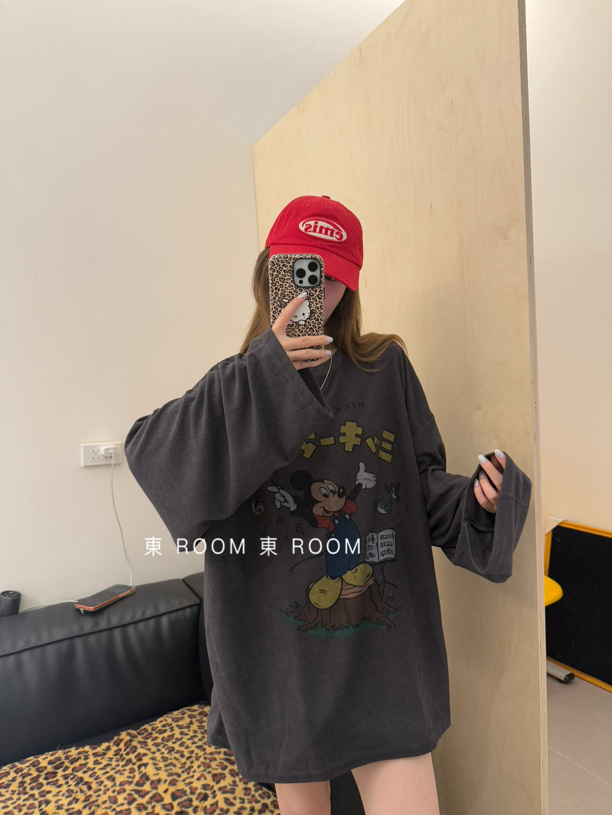 東ROOM早秋新款卡通米奇印花宽松圆领长袖T恤大版休闲百搭上衣