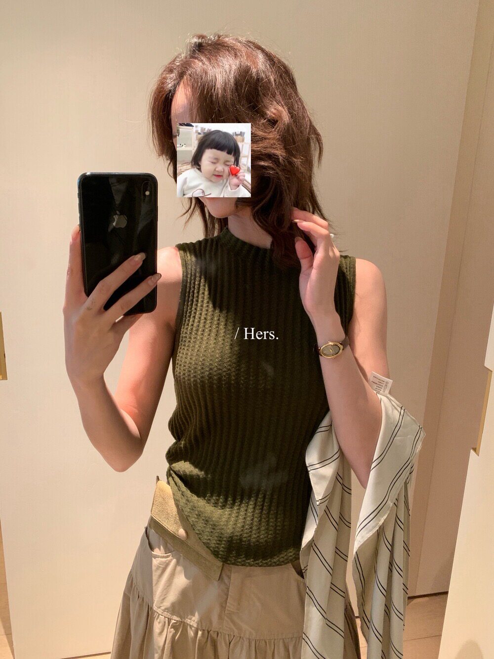 Hers早秋新款气质日常百搭纹理感微高领针织背心上衣女