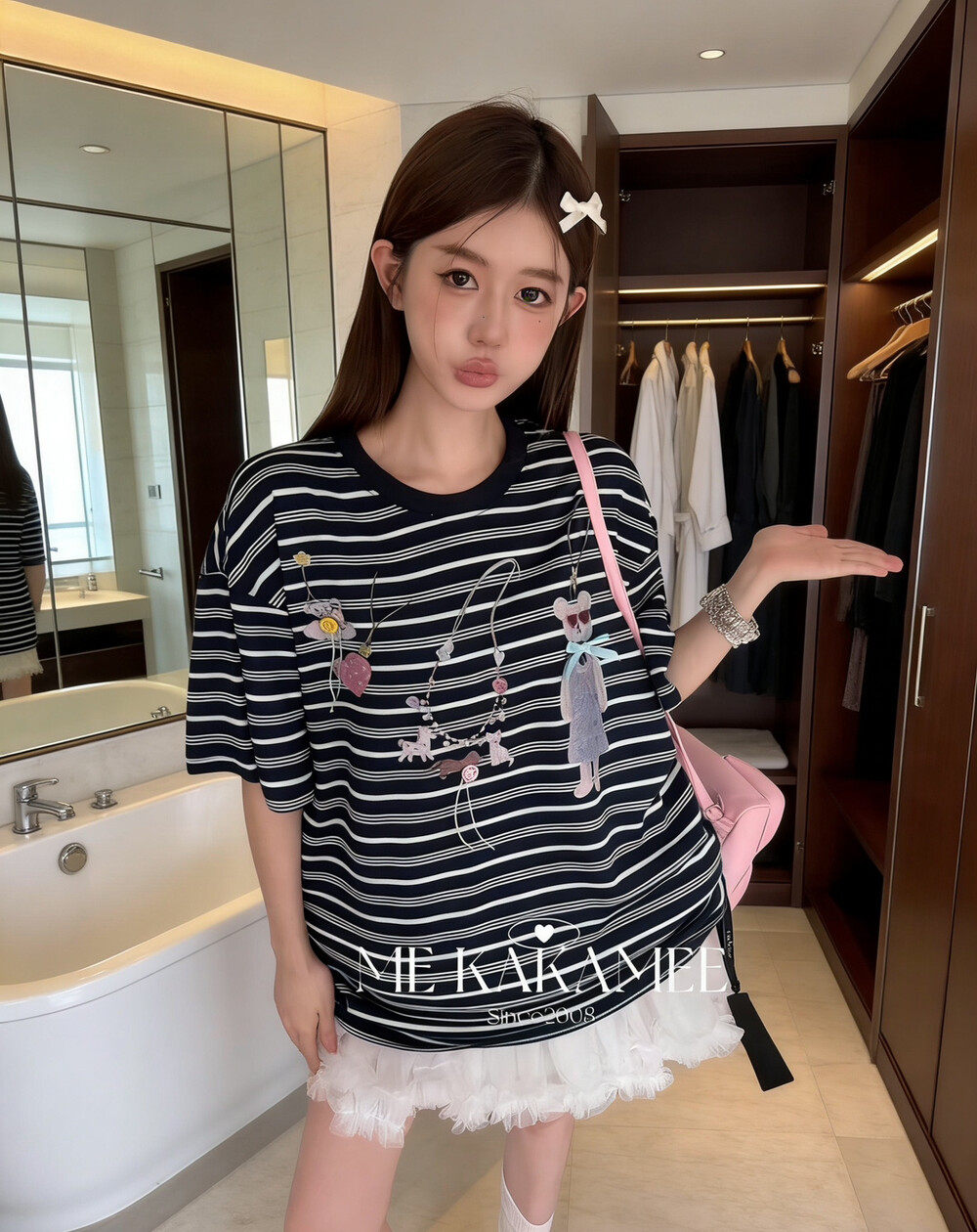 ME KAKAMEE夏季新品手缝扣子工艺趣味喷画大版休闲短袖T恤9219