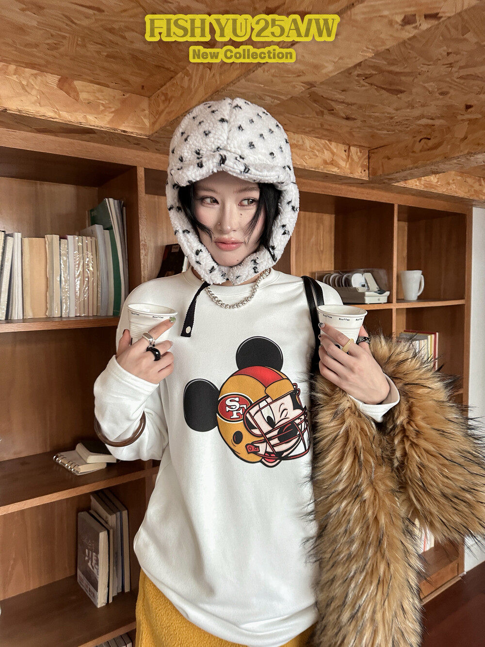 YU 美式卡通橄榄球帽米奇印花内里抓绒加厚宽松圆领长袖T恤625729