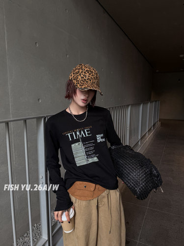 FISH YU秋新款美式复古TIME字母印花胸口贴口袋正肩弹力长袖T恤