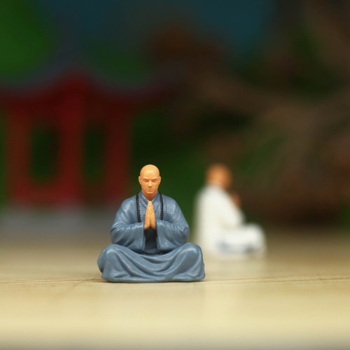 小比例僧人修行古风微缩人物