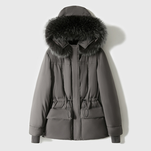 无畏严寒！奢级银狐毛领连帽鹅绒服 冬季高端95白鹅绒短款羽绒服