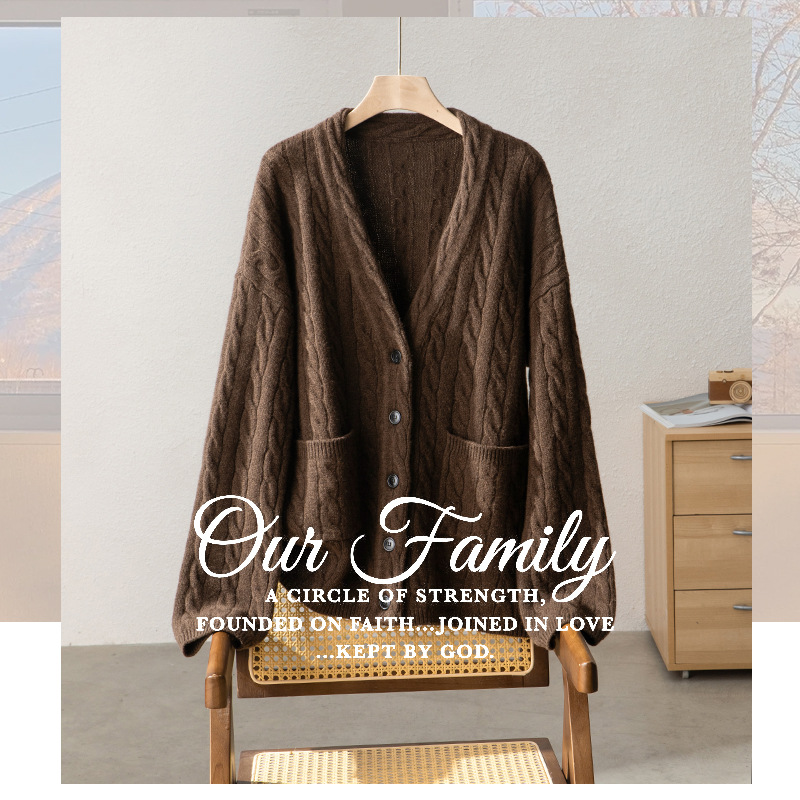 慵懒风加厚V领绞花100绵羊毛开衫