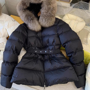 温暖呵护！狐狸毛领90白鹅绒羽绒服 冬季收腰显瘦高端短款鹅绒服
