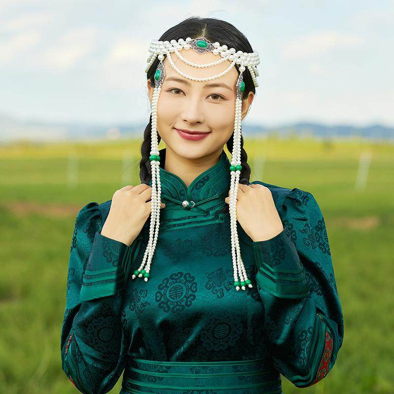 女士蒙古族头饰纯手工串珠