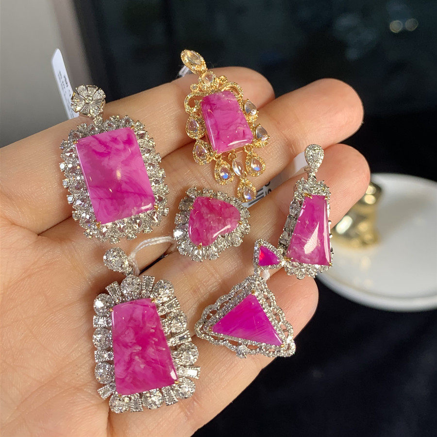 18k金桃红笔刷舒俱来吊坠  笔刷舒俱来 天然南非老矿料舒俱来,饰品/流行首饰/时尚饰品新,颈饰,淘宝优惠券,粉丝福利购,淘宝优惠卷