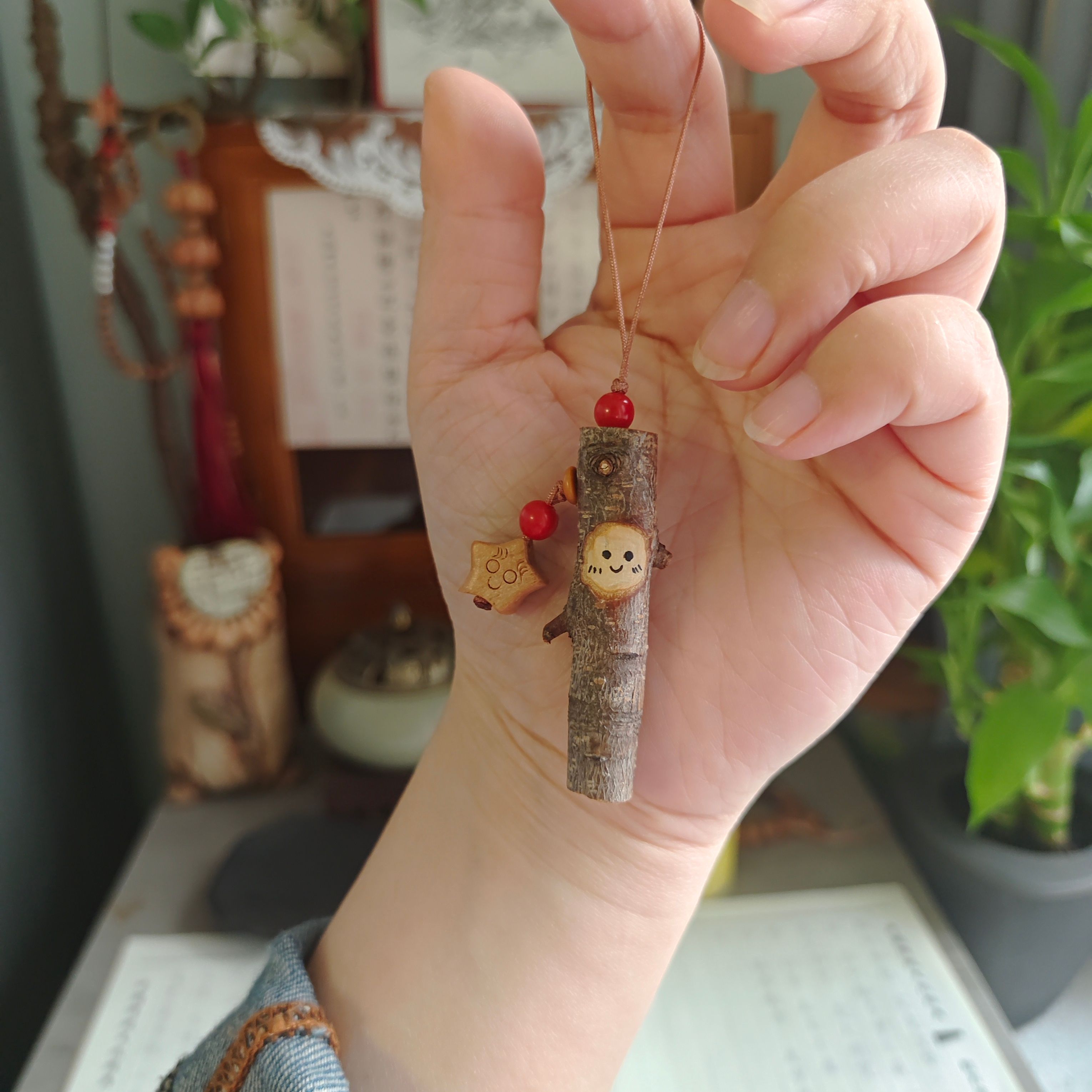 护身野生桃木枝挂件东南方向压惊壮胆树墩娃娃可爱手机链包挂流苏