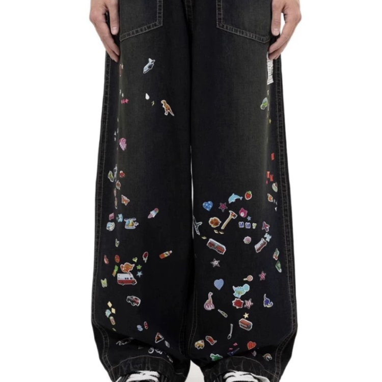 日系休闲趣味印花洗水牛仔长裤