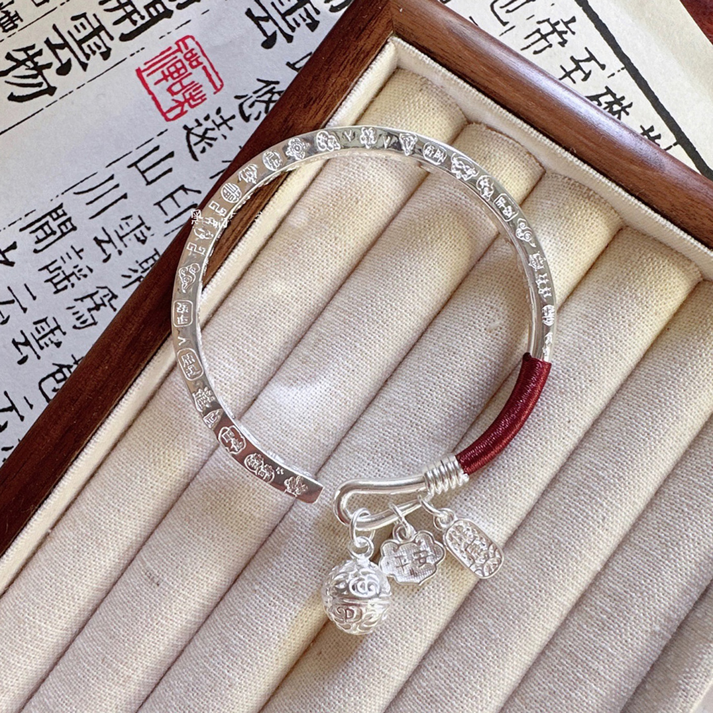 足银999.9吉言纯银手镯