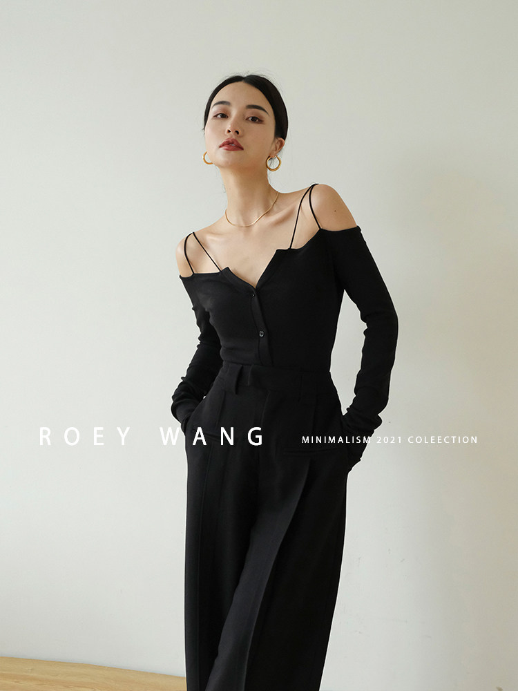 ROEYWANG 纯欲针织衫女修身开衫一字肩设计感小众露肩上衣打底衫