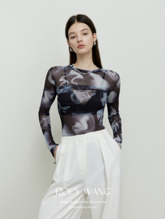 梦幻泡影 艺术感獨家印花高级网纱修身弹力打底衫长袖T恤上衣女