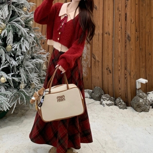 胖mm学院减龄Polo领假两件毛衣针织上衣红色新年套装 格子半身裙子