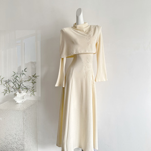 蕾丝连衣裙 中式 有洧蝴蝶少女气质长袖 复古长款