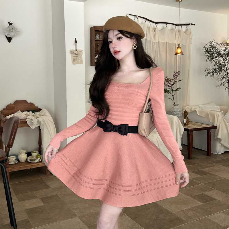 法式名媛风短款针织长袖连衣裙修身镂空蓬蓬裙女秋冬新款