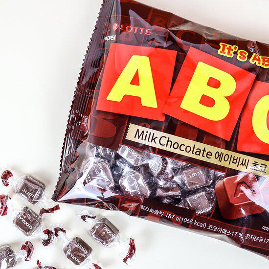 字母零食abc巧克力乐天字母牛奶韩国进口零食糖果巧克力糖果饼干