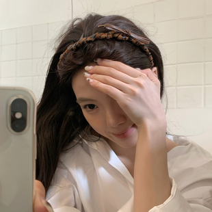 超洋气！皮质蝴蝶结豹纹波浪带齿发箍时髦百搭高颅顶头箍港风发饰