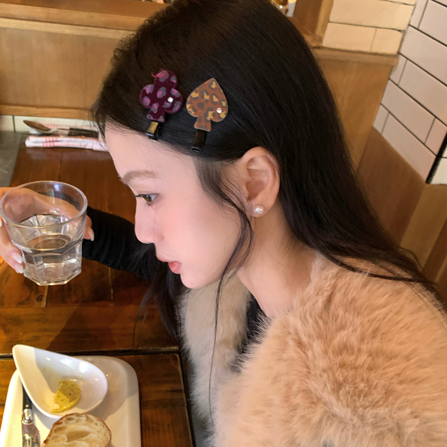 个性豹纹桃心方块发夹水钻丝绒化妆夹高级感小众发卡边夹碎发夹子