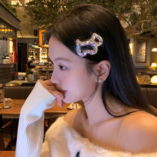 韩系毛线小狗水钻发夹掰掰夹女精致闪钻刘海夹侧边夹BB夹头饰秋冬