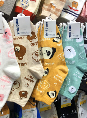 vivid韩国进口袜子卡通涂鸦字母中筒女袜小熊玩伴可爱棉袜5146