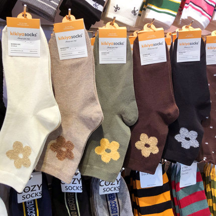 【现货】东大门新款kikiyasock花朵女袜中筒甜美纯色棉袜进口1231