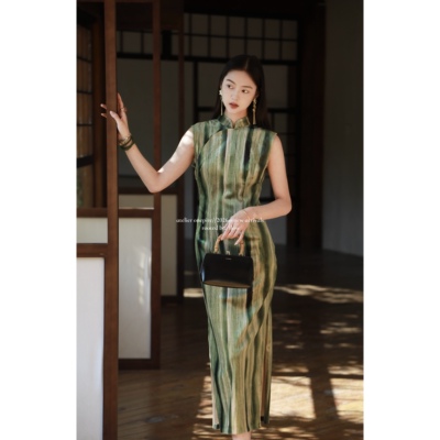 Atelier Onepire|《春山水》丝绒晕染新中式显瘦旗袍